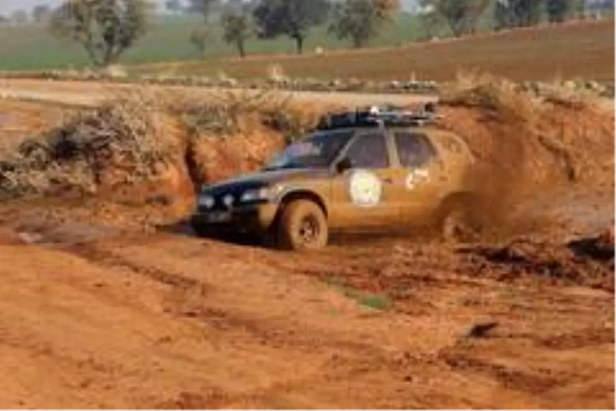 Engelliler Off Road pistinde engelleri aştı