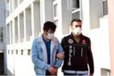 Evdeki uyuşturucuyu 'Aşil' buldu Evdeki uyuşturucuyu 'Aşil' buldu