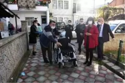 Fethiye'de 8 engelli vatandaşa akülü sandalye hediye edildi Fethiye'de 8 engelli vatandaşa akülü sandalye hediye edildi