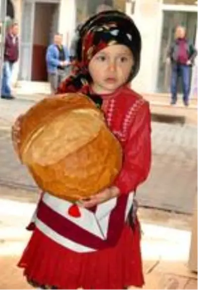 Karadeniz'de 2 ilin 'ekmek tescil' tartışması Karadeniz'de 2 ilin 'ekmek tescil' tartışması