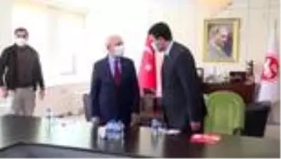 Kılıçdaroğlu, Demokrat Parti Genel Başkanı Gültekin Uysal'ı ziyaret etti Kılıçdaroğlu, Demokrat Parti Genel Başkanı Gültekin Uysal'ı ziyaret etti