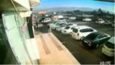 Kurtalan'da 5 şiddetindeki deprem anı güvenlik kamerasında (2) Kurtalan'da 5 şiddetindeki deprem anı güvenlik kamerasında (2)