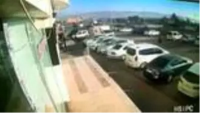Kurtalan'da 5 şiddetindeki deprem anı güvenlik kamerasında (2) Kurtalan'da 5 şiddetindeki deprem anı güvenlik kamerasında (2)
