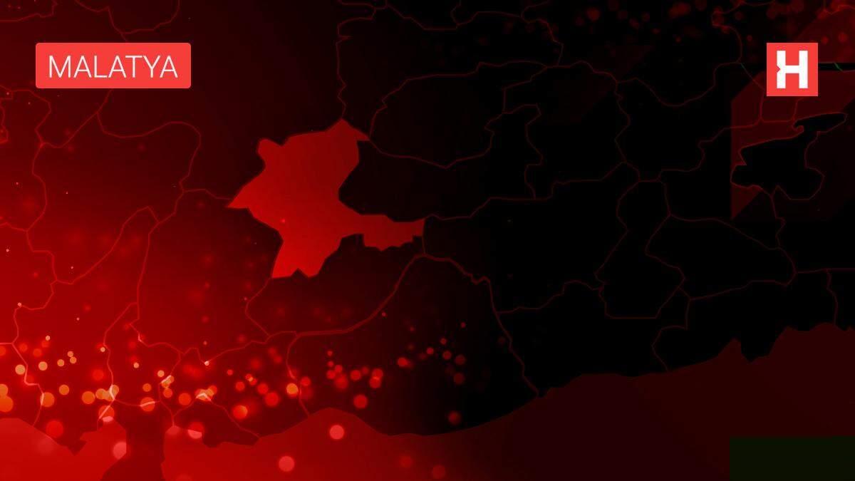 Malatya'da semt pazarında Kovid-19 denetimi