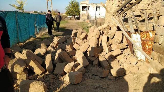 Son Dakika! Siirt'in Kurtalan ilçesinde 5 büyüklüğünde deprem