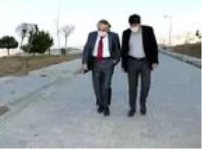 Son Dakika | 'Tavuk karası' nedeniyle az gören öğretmen, düz memur yapılınca hukuk mücadelesi başlattı Son Dakika | 'Tavuk karası' nedeniyle az gören öğretmen, düz memur yapılınca hukuk mücadelesi başlattı
