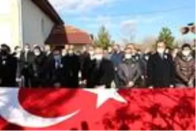 TBMM Başkanı Şentop, kalp krizi sonucu ölen yakın korumasının cenazesine katıldı TBMM Başkanı Şentop, kalp krizi sonucu ölen yakın korumasının cenazesine katıldı
