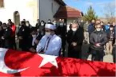 TBMM Başkanı Şentop, kalp krizi sonucu ölen yakın korumasının cenazesine katıldı TBMM Başkanı Şentop, kalp krizi sonucu ölen yakın korumasının cenazesine katıldı