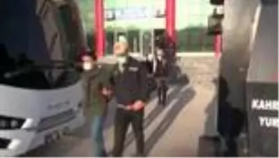 Van merkezli terör operasyonunda yakalanan 7 şüpheli tutuklandı Van merkezli terör operasyonunda yakalanan 7 şüpheli tutuklandı