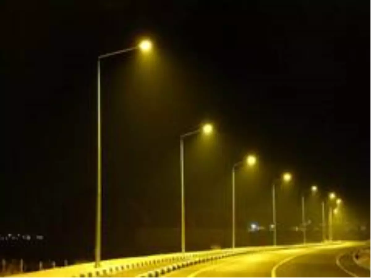 VEDAŞ ile Van Gölü sahili ışıl ışıl