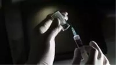 Aşılar gelmeden kavgası başladı! Aşılar gelmeden kavgası başladı!