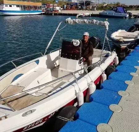 Cansız bedeni Yunan adasında bulunan Abay, toprağa verildi Cansız bedeni Yunan adasında bulunan Abay, toprağa verildi