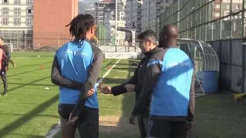 Çaykur Rizespor Teknik Direktörü Tomas: 'Fatih Karagümrük maçında toparlanıp eski tempomuzu yakalamalıyız' Çaykur Rizespor Teknik Direktörü Tomas: 'Fatih Karagümrük maçında toparlanıp eski tempomuzu yakalamalıyız'
