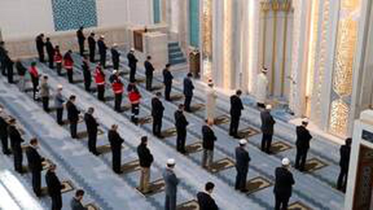Cuma namazı kılınacak mı? Cuma namazı kılınmayacak mı? Diyanet'ten son dakika korona Cuma namazı açıklaması! Cuma yasak mı?