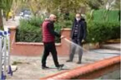 Son dakika haberi! Depremde hasar gören binaların yıkımından yükselen toza esnaf tepkisi Son dakika haberi! Depremde hasar gören binaların yıkımından yükselen toza esnaf tepkisi