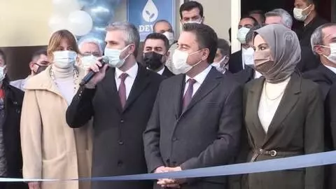 DEVA Partisi Genel Başkanı Ali Babacan, partisinin İl Kongresi'ne katıldı DEVA Partisi Genel Başkanı Ali Babacan, partisinin İl Kongresi'ne katıldı