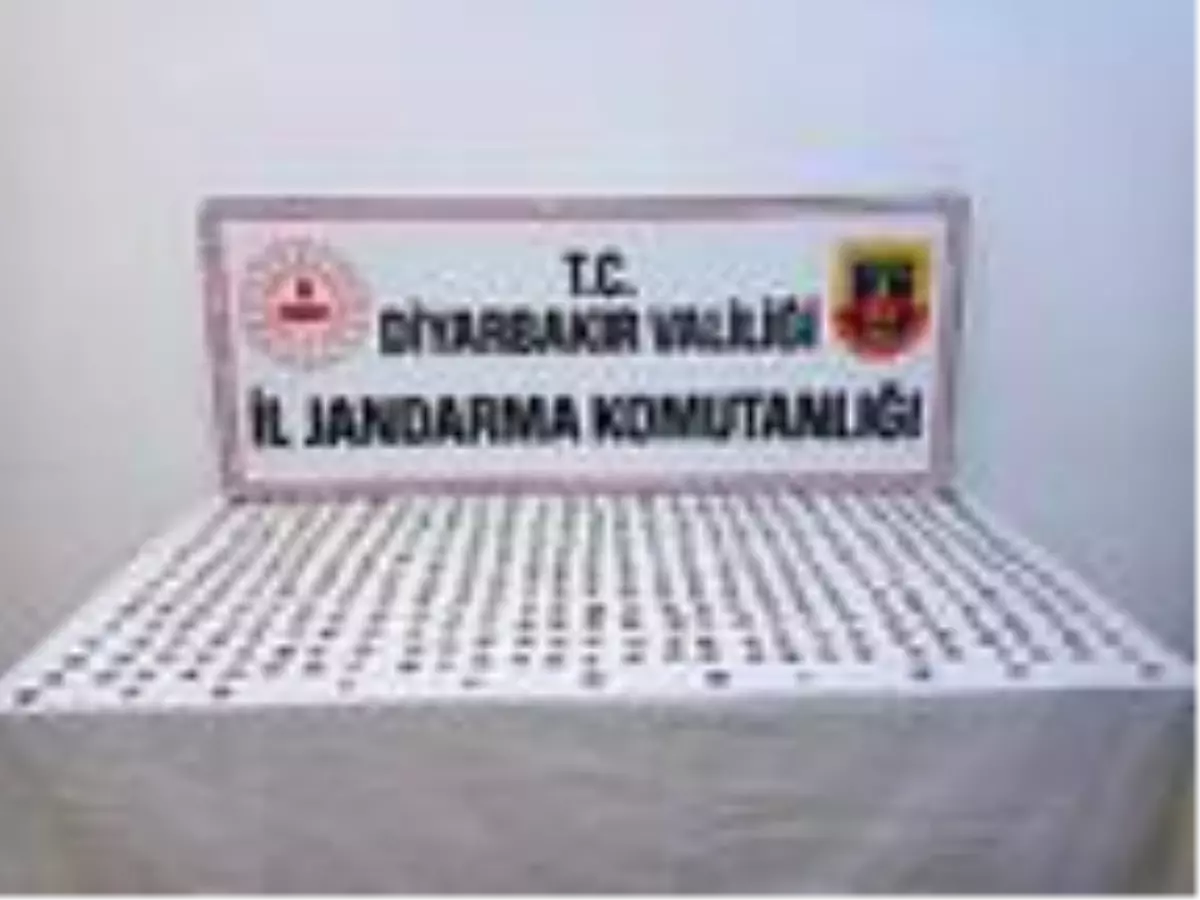 Diyarbakır'da 416 gümüş sikke ele geçirildi