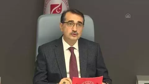 Dönmez: '(Lityum karbonat üretimi) Pilot üretimimiz kısa süre içinde yıllık 600 bin tona çıkacak' Dönmez: '(Lityum karbonat üretimi) Pilot üretimimiz kısa süre içinde yıllık 600 bin tona çıkacak'