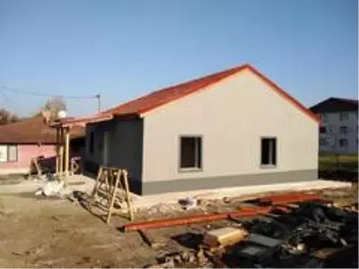 Eski köy okulu sosyal tesise dönüşüyor Eski köy okulu sosyal tesise dönüşüyor