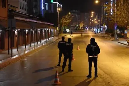 56 saatlik yasak başladı, Aydın sokakları boş kaldı