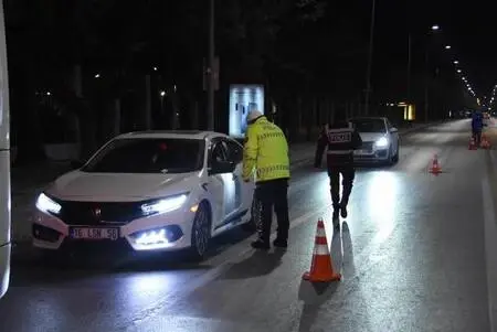 56 saatlik yasak başladı, Aydın sokakları boş kaldı