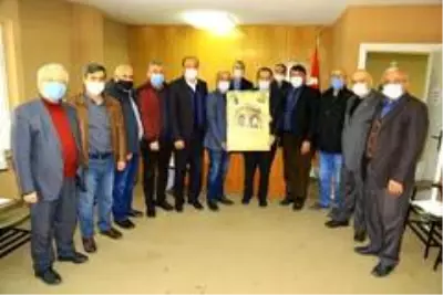 Hadim'de hayırsever işadamı dairesini belediyeye bağışladı Hadim'de hayırsever işadamı dairesini belediyeye bağışladı