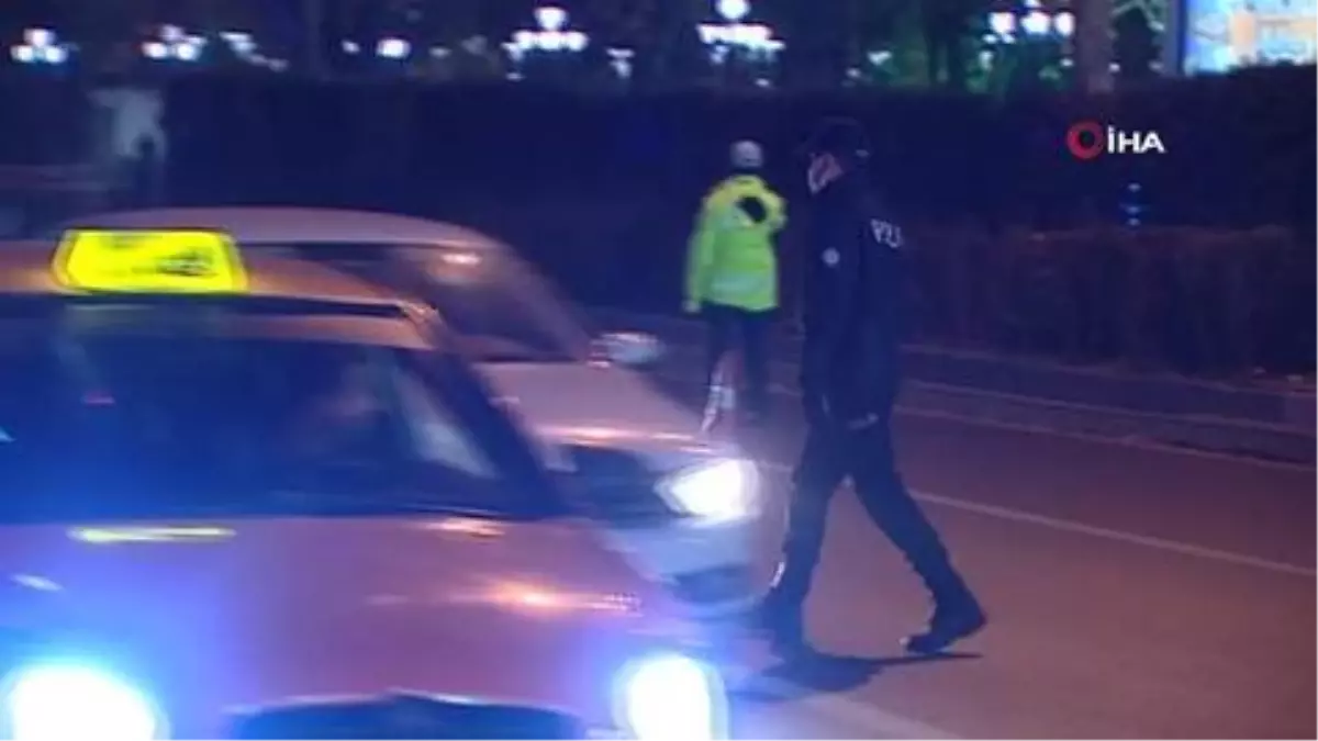 Hafta sonu sokağa çıkma kısıtlaması başladı