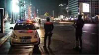 Hafta sonu sokağa çıkma kısıtlaması bu akşam başlıyor! Peki nereler açık, ulaşım nasıl sağlanacak? İşte detaylar Hafta sonu sokağa çıkma kısıtlaması bu akşam başlıyor! Peki nereler açık, ulaşım nasıl sağlanacak? İşte detaylar