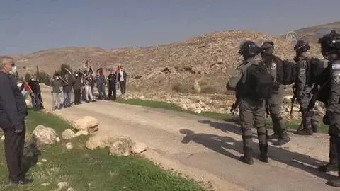 Son dakika haberleri | İsrail askerlerinden yasadışı Yahudi yerleşimlerini protesto eden Filistinlilere müdahale Son dakika haberleri | İsrail askerlerinden yasadışı Yahudi yerleşimlerini protesto eden Filistinlilere müdahale