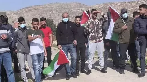 Son dakika haberleri | İsrail askerlerinden yasadışı Yahudi yerleşimlerini protesto eden Filistinlilere müdahale Son dakika haberleri | İsrail askerlerinden yasadışı Yahudi yerleşimlerini protesto eden Filistinlilere müdahale