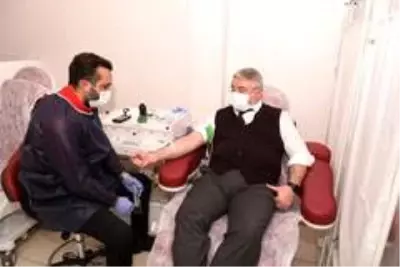 Kan bağışlayacaklar sokağa çıkma kısıtlamasından muaf tutuluyor Kan bağışlayacaklar sokağa çıkma kısıtlamasından muaf tutuluyor