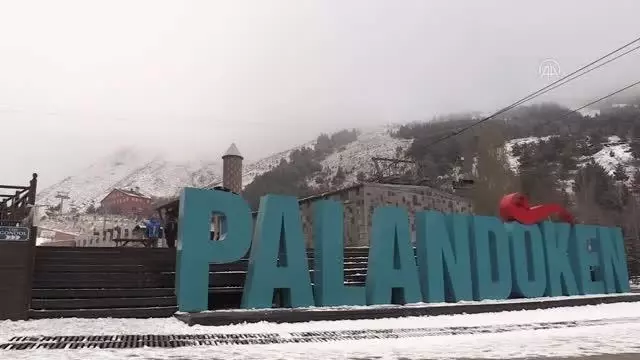 Palandöken'de sokağa çıkma kısıtlaması öncesi kayak heyecanı