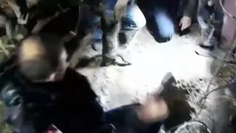 Sondaj kuyusuna düşen yavru köpek kurtarıldı Sondaj kuyusuna düşen yavru köpek kurtarıldı