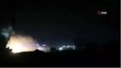 - Suriye Milli Ordusu Azez'de ele geçirdiği bomba yüklü aracı imha etti - Suriye Milli Ordusu Azez'de ele geçirdiği bomba yüklü aracı imha etti