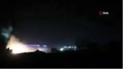 - Suriye Milli Ordusu Azez'de ele geçirdiği bomba yüklü aracı imha etti - Suriye Milli Ordusu Azez'de ele geçirdiği bomba yüklü aracı imha etti