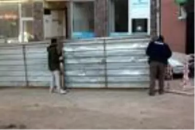 Tarihi kalıntılar çıkınca inşaat durdu Tarihi kalıntılar çıkınca inşaat durdu