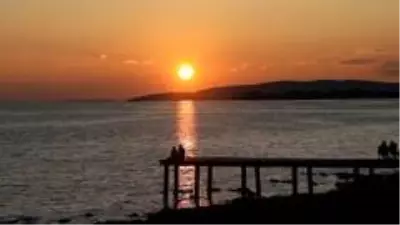 Son dakika... Van Gölü'nde kartpostallık günbatımı
