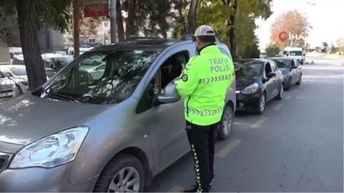 Yayalara yol vermeyen sürücülere ceza yağdı