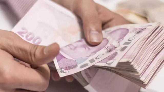 Aralık ayı burs ve kredi ödemeleri hesaplara yatmaya başladı Aralık ayı burs ve kredi ödemeleri hesaplara yatmaya başladı
