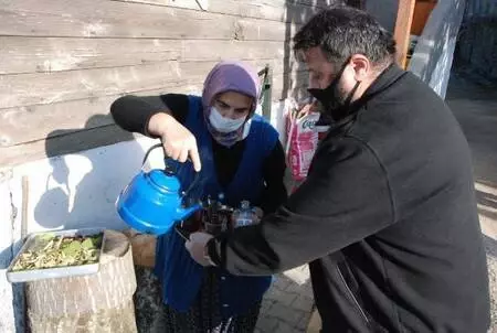 Bartın'daki Aliobası köyünde tedbirlere harfiyen uyuldu: Bugüne kadar hiçbir korona vakası görülmedi Bartın'daki Aliobası köyünde tedbirlere harfiyen uyuldu: Bugüne kadar hiçbir korona vakası görülmedi