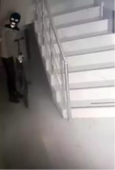 Son Dakika | Bisikletleri çalarken güvenlik kameralarına yakalandı
