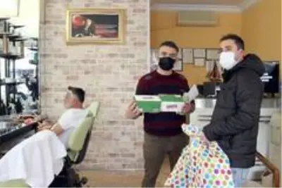 Çankaya Belediyesi Aralık ayı boyunca ibadethaneler, berber ve kuaförlere hijyen paketi dağıtacak Çankaya Belediyesi Aralık ayı boyunca ibadethaneler, berber ve kuaförlere hijyen paketi dağıtacak