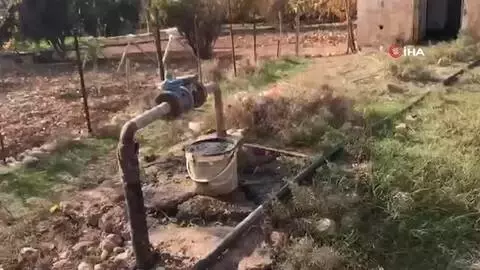 Çiftçinin kaçak elektrik kullanım yöntemi 'pes' dedirtti Çiftçinin kaçak elektrik kullanım yöntemi 'pes' dedirtti
