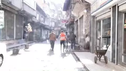 Sokağa çıkma kısıtlamasında sokak hayvanları unutulmadı Sokağa çıkma kısıtlamasında sokak hayvanları unutulmadı