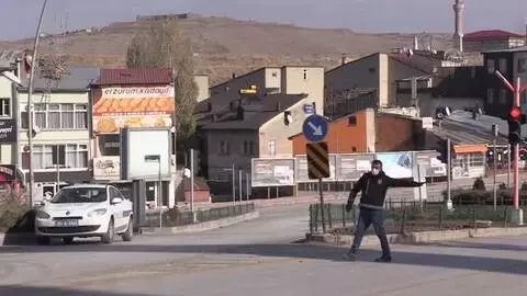 Son dakika haber... Doğu Anadolu sokağa çıkma kısıtlamasıyla sessizliğe büründü Son dakika haber... Doğu Anadolu sokağa çıkma kısıtlamasıyla sessizliğe büründü