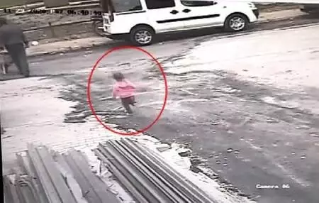 Ekmek aracının ölümüne neden olduğu Ayşe'nin anne ve babası konuştu