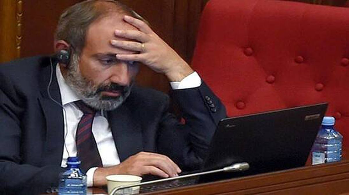 Ermenistan muhalefeti görevi bırakması için Paşinyan'a 3 gün süre tanıdı