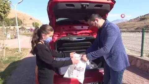 Son dakika: İyilik Harekatı Platformu, Cizreli çocukları sevindirdi Son dakika: İyilik Harekatı Platformu, Cizreli çocukları sevindirdi