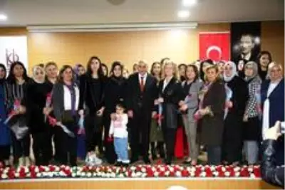 Keçiören'den 'Dünya Kadın Hakları Günü' kutlaması Keçiören'den 'Dünya Kadın Hakları Günü' kutlaması