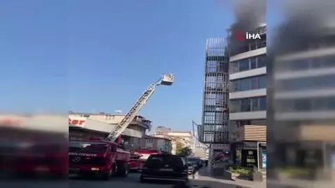 Son dakika! Küçükçekmece'de tekstil binasında yangın Son dakika! Küçükçekmece'de tekstil binasında yangın